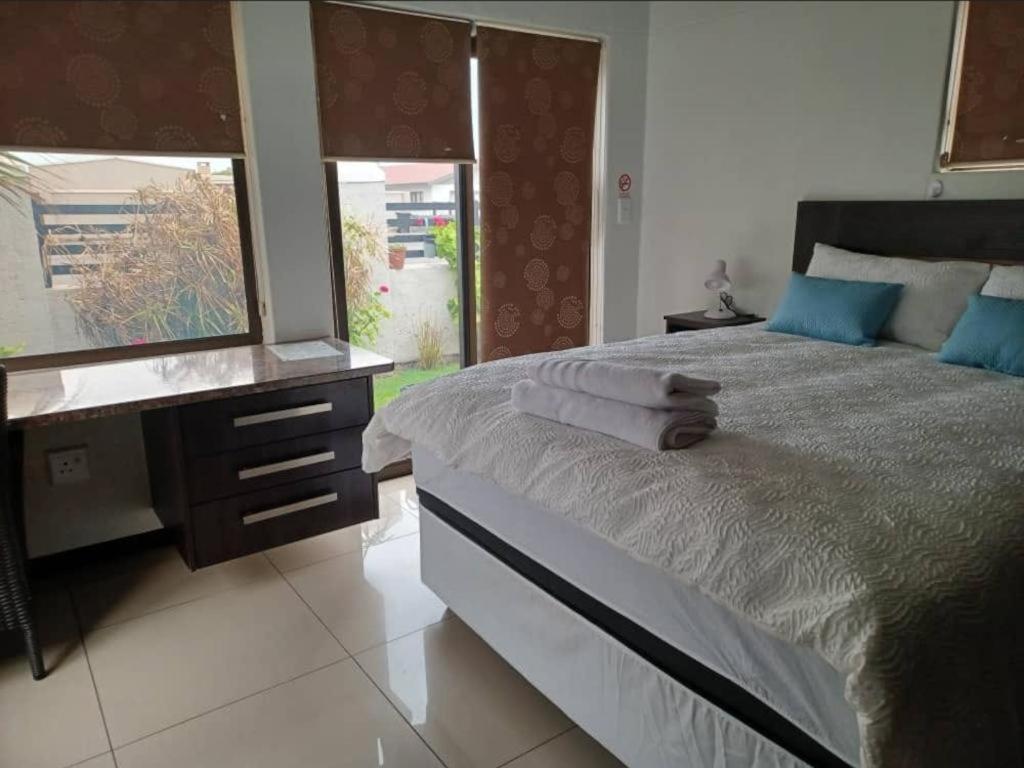 Carlo'S Boutique Guesthouse Walvisbaai Buitenkant foto